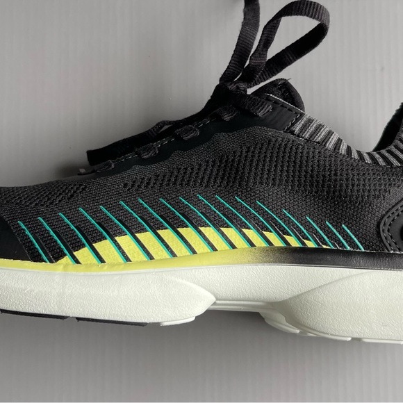 Vionic Women's Vortex Embolden Knit Sneaker Black / Pale Lime Size 5M NIB - Picture 3 of 11